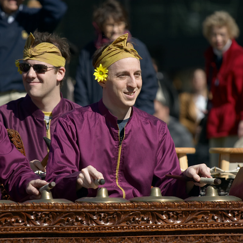 At least there are no goddamned fans