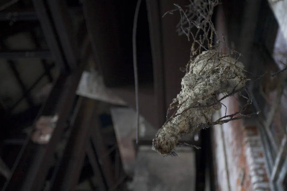 Dangling concrete