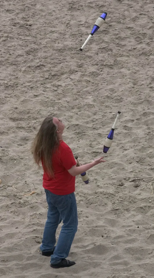 Sean juggling