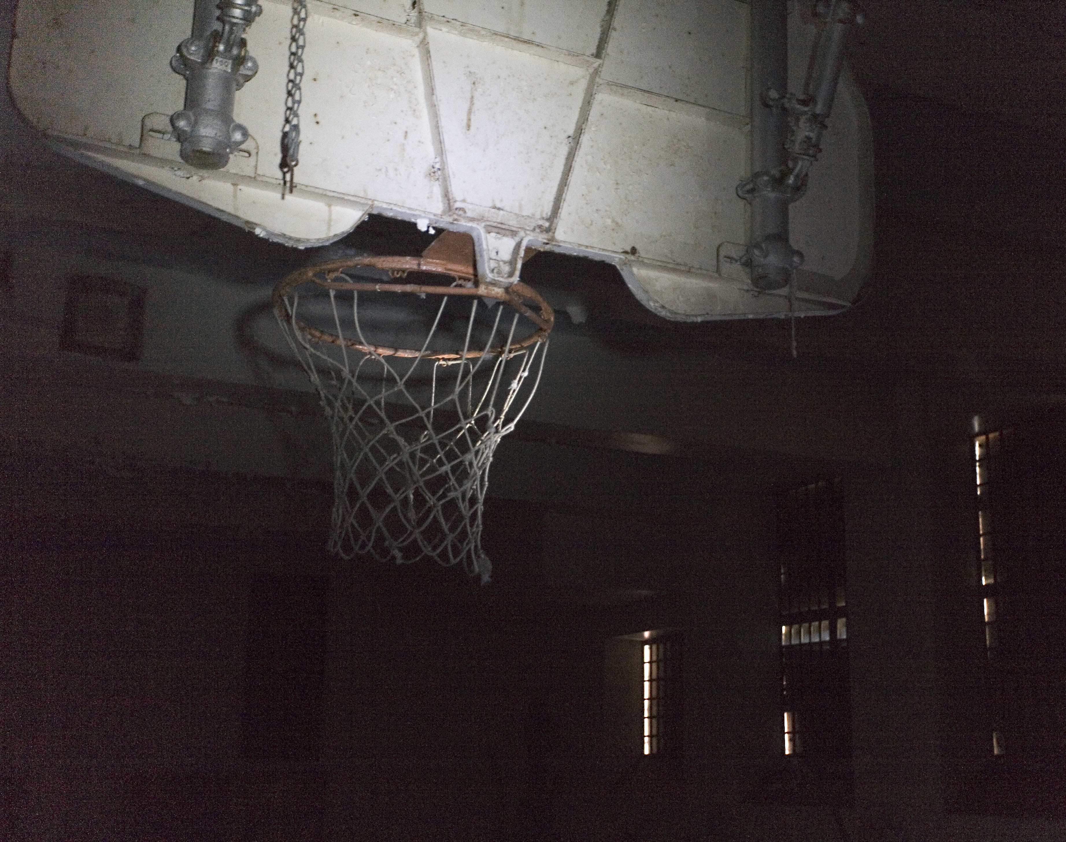 Gym basketball net