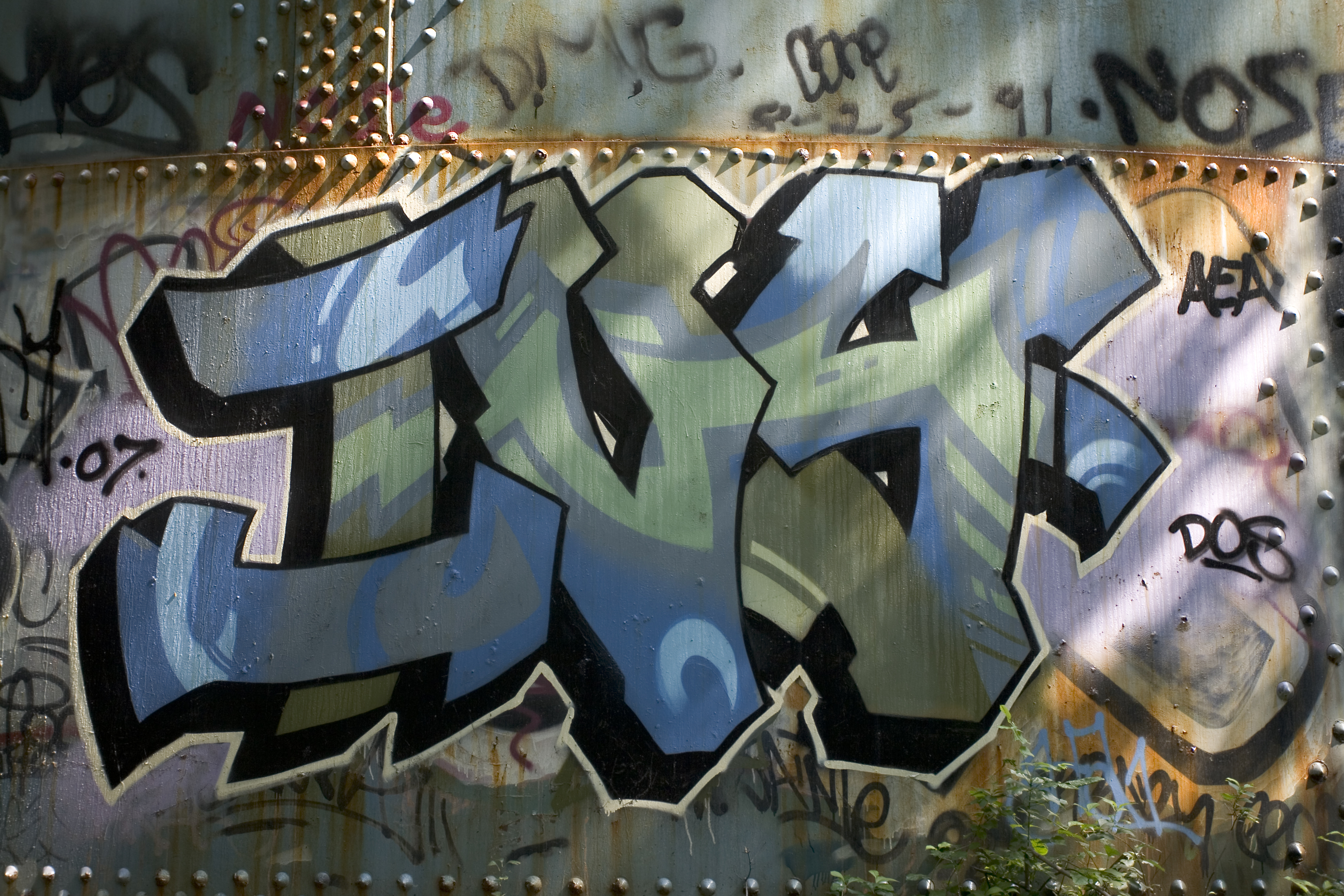 Water tower graffiti