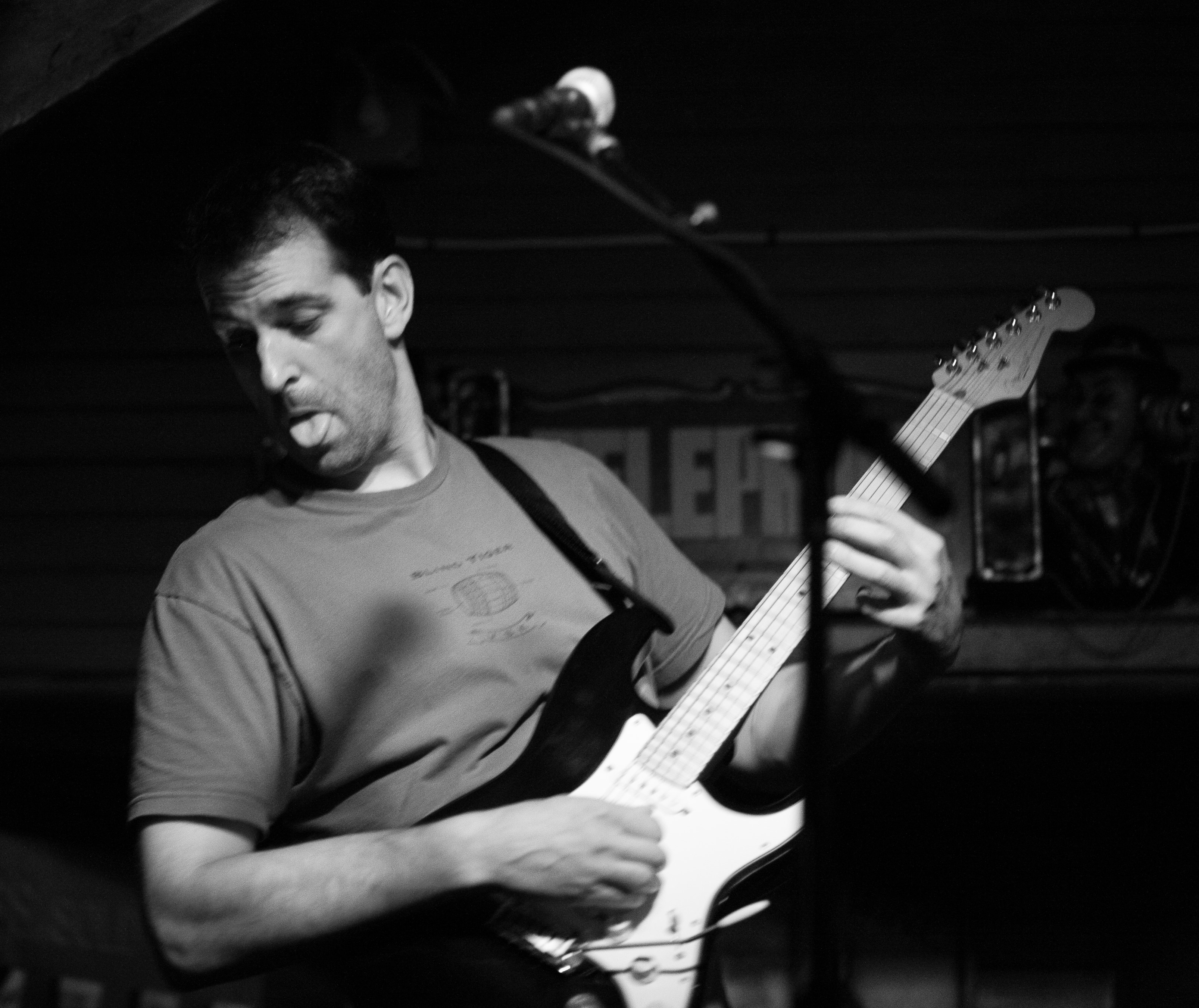 Honest Bob and the Factory-to-Dealer Incentives