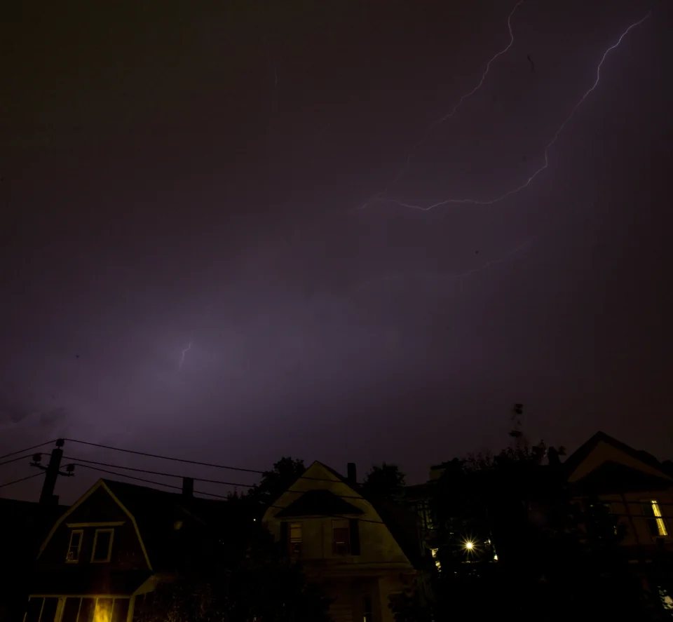 Heat lightning