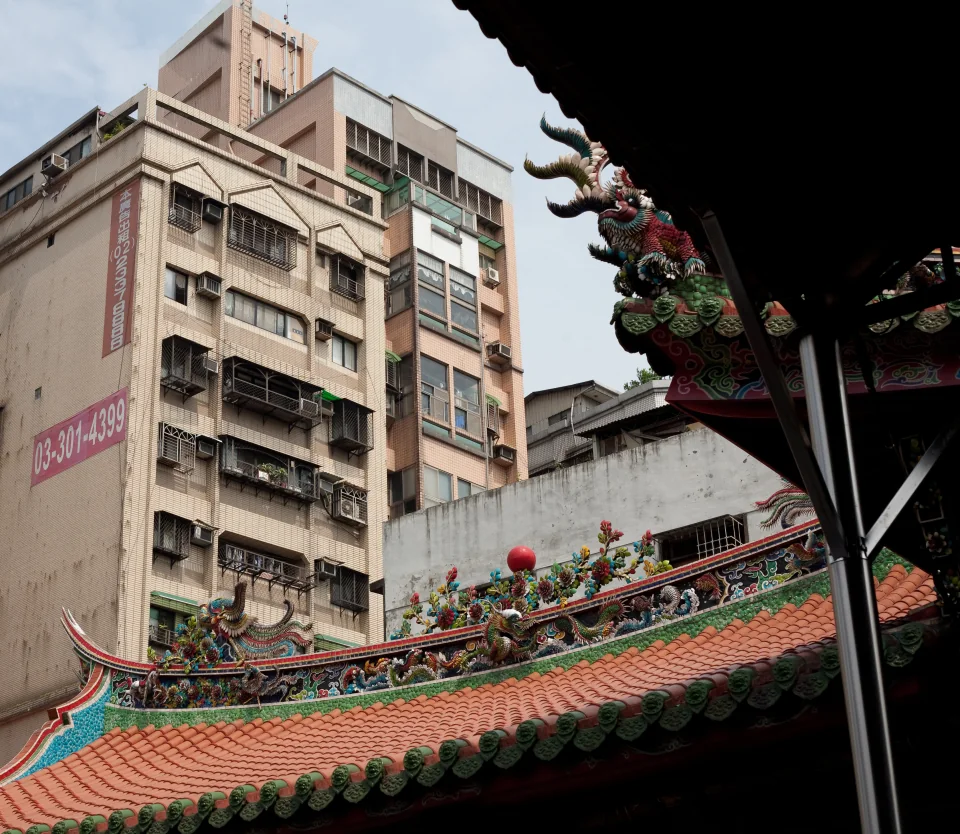 Longshan temple