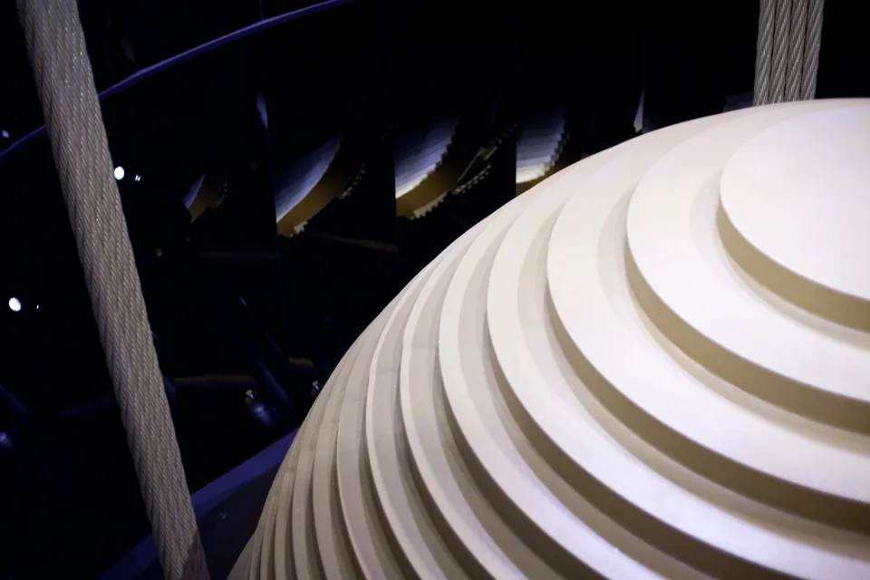 Weight damper in Taipei 101 building