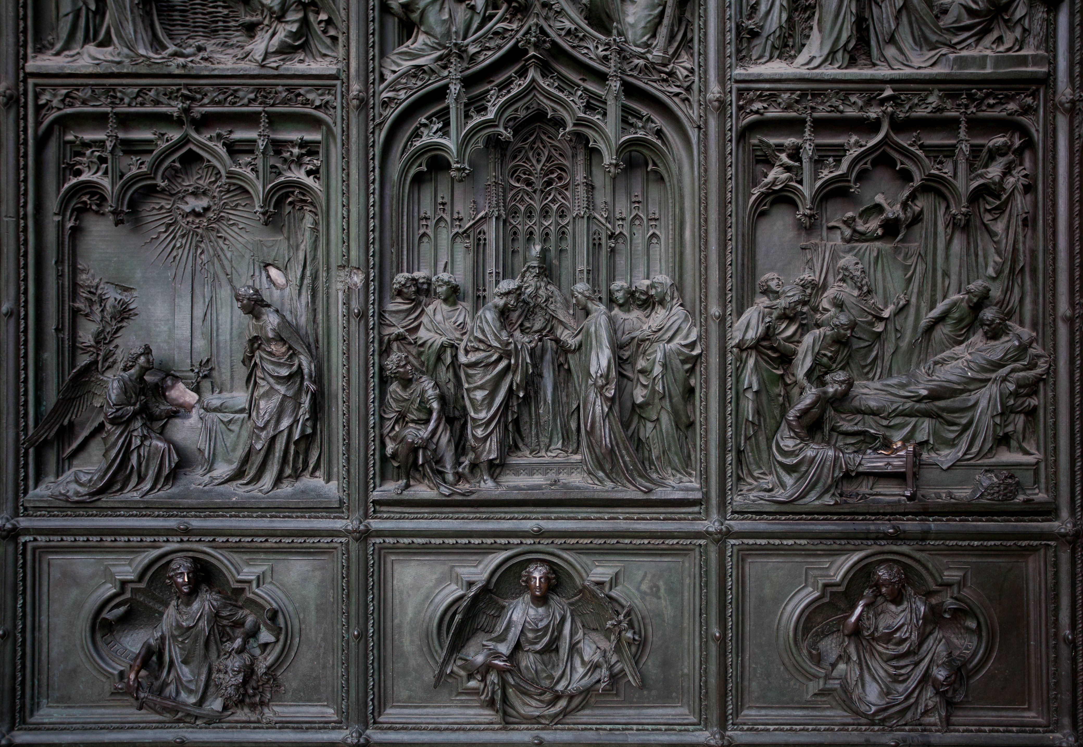 Duomo door detail