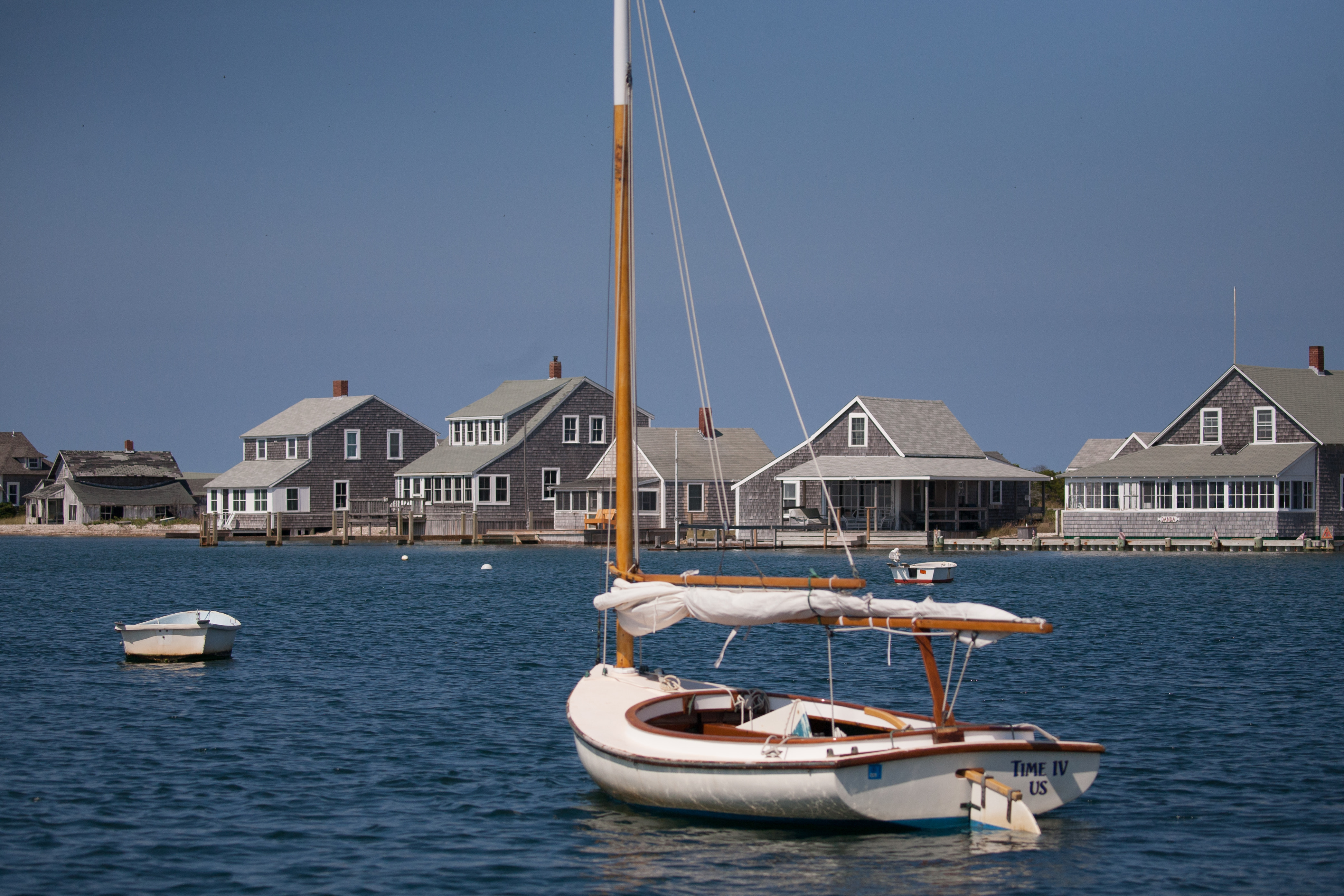 Catboat and cottages