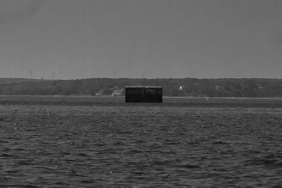 Floating duck blind