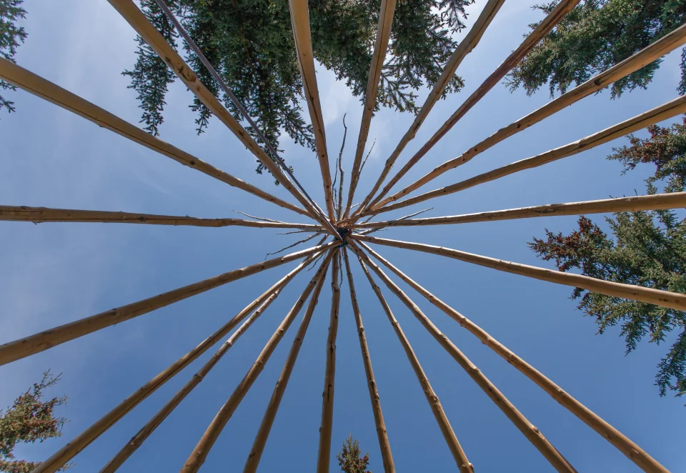 Tipi frame, Banff